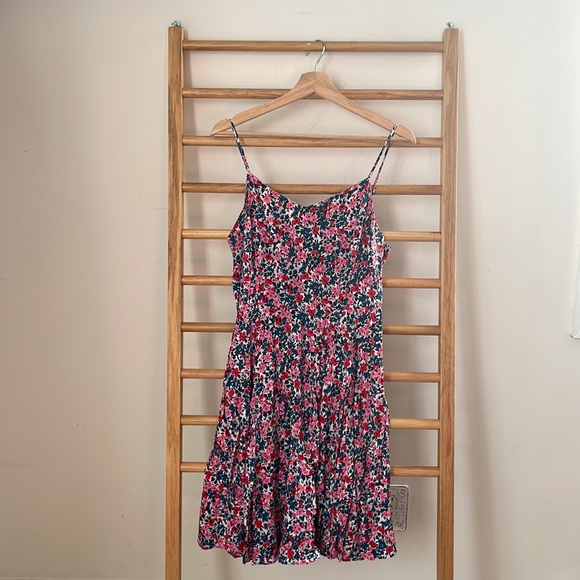 Set of 3 Old Navy Dresses - Picture 4 of 7